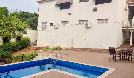 Sobrado residencial/ comercial  3/4 (1 suíte); Bairro Quilombo Cuiabá
