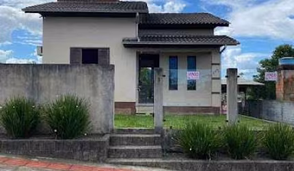 Ótima casa no Rio Maina em Criciúma SC
