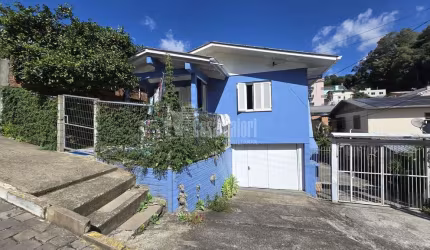 Casa a venda próxima ao Centro de Bento Gonçalves