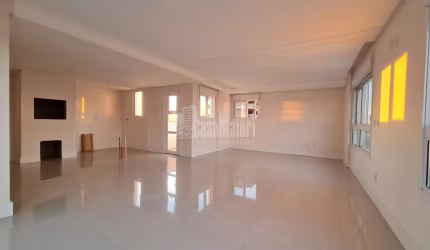 COBERTURA DUPLEX DE ALTO PADRÃO COM 03 SUÍTES E 2 VAGAS!