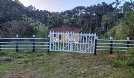 CHÁCARA EM EXTREMA À VENDA MG 4.000 METROS LAGOS e RIO