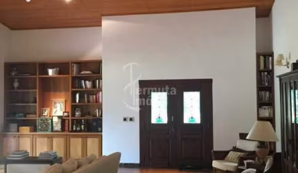 Residencial Morada dos Pássaros - Casa com 690m², 4 suítes, 4 vagas, casa de caseiro e ampla área verde em Aldeia da Serra