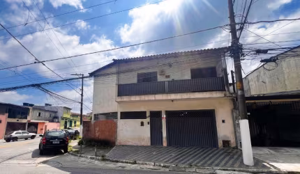 Sensacional casa de vila para venda com 3 quartos, sendo 1 suíte, 216m²