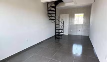 Sobrado com 2 dormitórios à venda, 50 m² por R$ 215.000,00 - Vargas - Sapucaia do Sul/RS