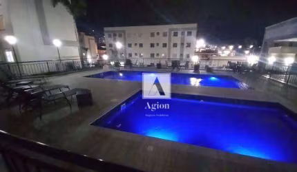 Apartamento com piscina