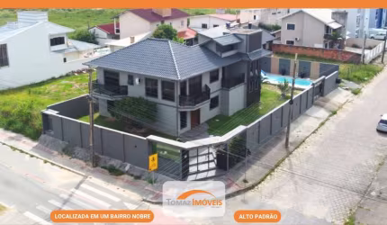 Casa com 4 quartos à venda na Village, 210, Village, Imbituba, 234 m2 por R$ 2.890.000