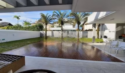 Casa em condomínio fechado com 6 quartos à venda na Avenida dos Búzios, 2965, Jurerê Internacional, Florianópolis por R$ 13.500.000