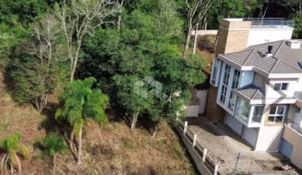 TERRENO DE ESQUINA COM VISTA NO BAIRRO BAVÀRIA  PRONTO PARA CONSTRUIR