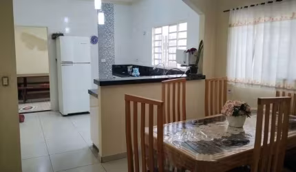 Excelente Sobrado com preço de casa térrea , para venda com 150 metros quadrados com 3 quartos