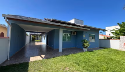 Casa a apenas 80mts da praia - Rainha do Mar