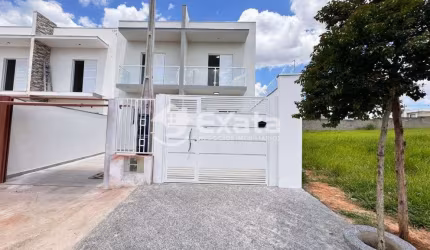 Sobrado com 02 dormitórios sendo 01 com suíte na Zona Norte de Sorocaba.