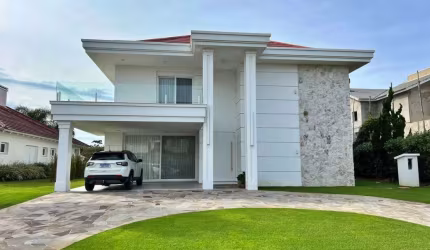 Casa Mobiliada e Decorada em Condomínio de Luxo em Xangri-lá, Venda no Bairro Remanso