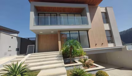 Casa com 4 quartos à venda, 300 m² por R$ 2.385.000 - Salvaterra - Juiz de Fora/MG
