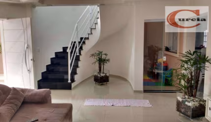 Sobrado com 3 dormitórios à venda, 235 m² por R$ 650.000,00 - Centro - Joanópolis/SP