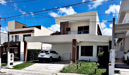 Belíssima Casa em Condomínio Fechado Para Você Viver Seus Melhores Sonhos !