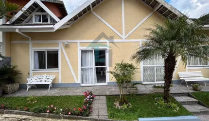 Casa para Venda em Teresópolis, Granja Guarani, 3 dormitórios, 1 suíte, 3 banheiros, 1 vaga