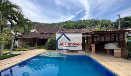 Casa exclusiva em Condomínio, em Itaipu