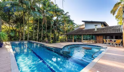 Casa com 3 dormitórios à venda, 477 m² por R$ 3.800.000,00 - Bom Retiro - Blumenau/SC