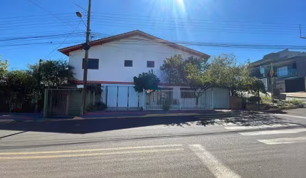 Casa para Locação no Bairro Cristo Rei