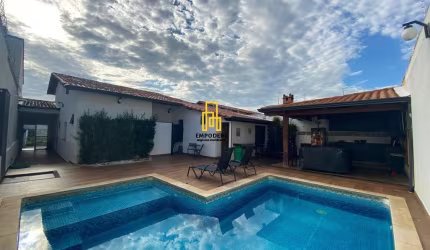 Casa para Venda em Uberlândia, Cidade Jardim, 3 dormitórios, 2 suítes, 4 banheiros, 3 vagas