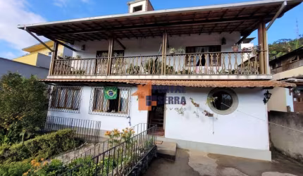 Casa com 3 quartos à venda, 166 m² por R$ 720.000 - Vila Muqui - Teresópolis/RJ