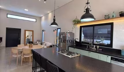 Casa com 3 dormitórios à venda, 162 m² por R$ 1.330.000,00 - Condomínio Central Parque - Salto/SP