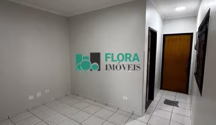 APARTAMENTO SOBRE LOJA