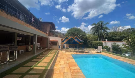Casa para locação com 6 quartos