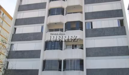 Apartamento com 3 quartos para alugar na Avenida Juscelino Kubitschek, --, Vila Ipiranga, Londrina por R$ 1.900