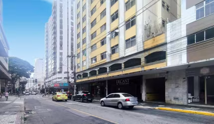 Apartamento à venda no bairro São Mateus, em Juiz de Fora - MG