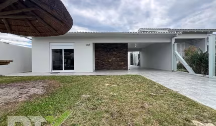 Casa de 03 Dormitórios em Tramandaí