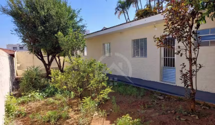 Casa com 3 dormitórios para alugar, 90 m² por R$ 2.800,00/mês - Alvinópolis - Atibaia/SP