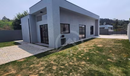 Village com 3 dormitórios para alugar, 120 m² por R$ 5.665/mês - Jardim Estância Brasil - Atibaia/SP