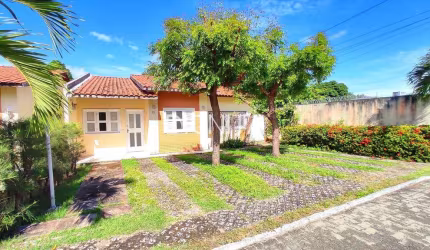 Casa Plana em Condomínio 3 Dormitórios de esquina, EUSÉBIO-CE