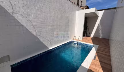 Casa Sobreposta Baixa nova de 180m², com 3 quartos e área com Churrasqueira e Piscina em Santos
