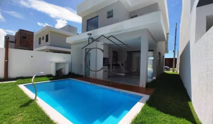 Casa duplex em condomínio próximo a Busca Vida!