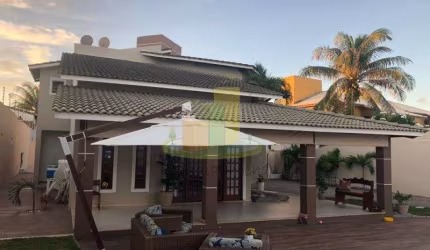 MARAVILHOSA CASA COM ÓTIMA LOCALIZAÇÃO