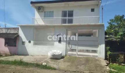 Casa 3 dormitórios