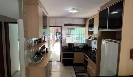 Casa em condomínio fechado com 3 quartos à venda na Rua 26, 2, Cardoso, Aparecida de Goiânia por R$ 370.000