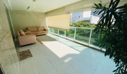 Apartamento  com 4 quartos à venda 170m2, varanda-Leblon quadra da praia.