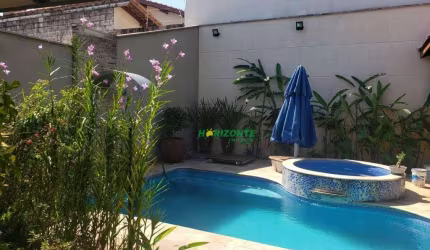 Casa com 4 dormitórios à venda, 302 m² - Jardim Apolo II - São José dos Campos/SP