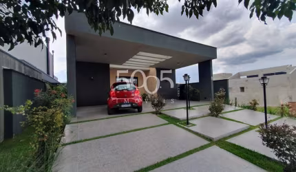 Este imóvel térreo mobiliado no Condomínio Residencial Una é simplesmente perfeito para quem busca conforto, qualidade de vida e segurança.