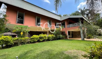 Casa em condomínio mobiliada à venda no condomínio Terras de São José, em Itu, 5 dormitórios, 500m² construídos e 2.880m² área total