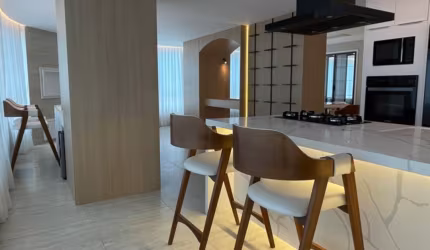 Apartamento na Barra Sul Com 5 Vagas