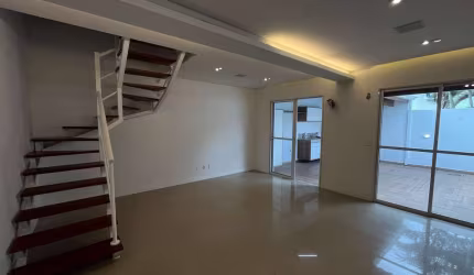 Casa com 3 dormitórios para alugar, 90 m² por R$ 5.580/mês - Engordadouro - Jundiaí/SP