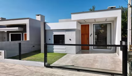 Casa com 2 quartos à venda na Avenida Central, 250, Jardim Beira Mar, Capão da Canoa por R$ 680.000