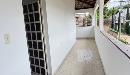 Casa Residencial duplex à venda no Bairro Santos Dumont II, Governador Valadares - MG