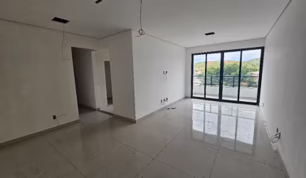 Apartamento à venda no Bairro Maria Eugênia, Governador Valadares – MG