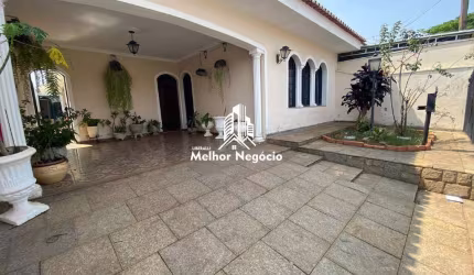 Casa com 4 dormitórios sendo 2 suítes no Parque Taquaral - Campinas/SP.