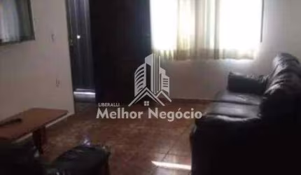 Casa a venda no Bairro Jardim Santa Barbara em Campinas, SP. Casa com 2 dorms, 1 banheiro, 3 vagas de garagem.